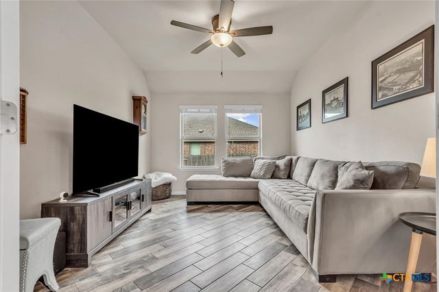 701 Sweet Gum, Kyle, TX 78640