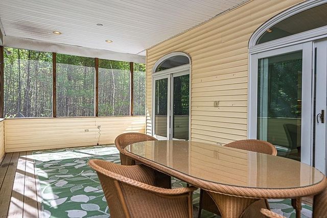 63 Olympia St, Moultonborough, NH 03254