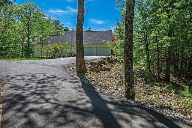 63 Olympia St, Moultonborough, NH 03254