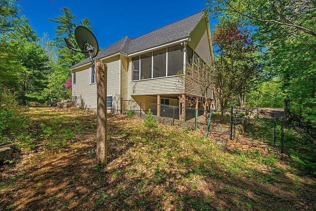 63 Olympia St, Moultonborough, NH 03254