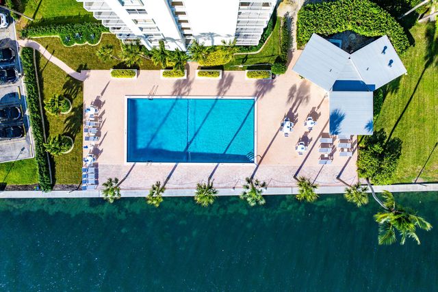 2600 N Flagler Drive 407, West Palm Beach, FL 33407