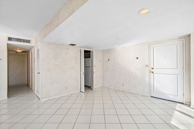 2600 N Flagler Drive 407, West Palm Beach, FL 33407