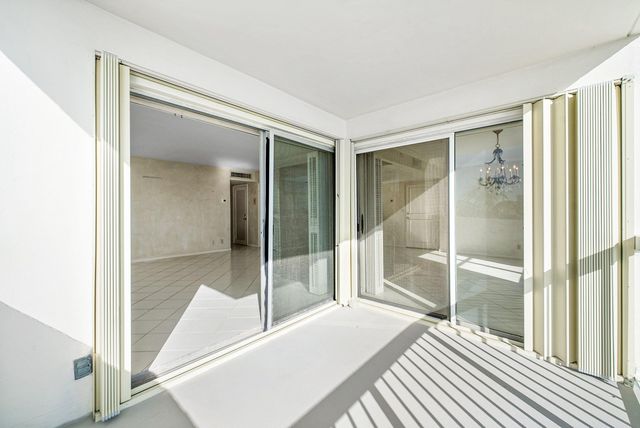 2600 N Flagler Drive 407, West Palm Beach, FL 33407