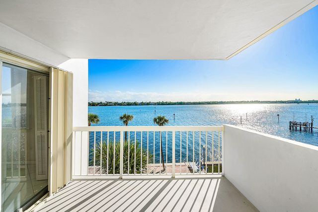 2600 N Flagler Drive 407, West Palm Beach, FL 33407