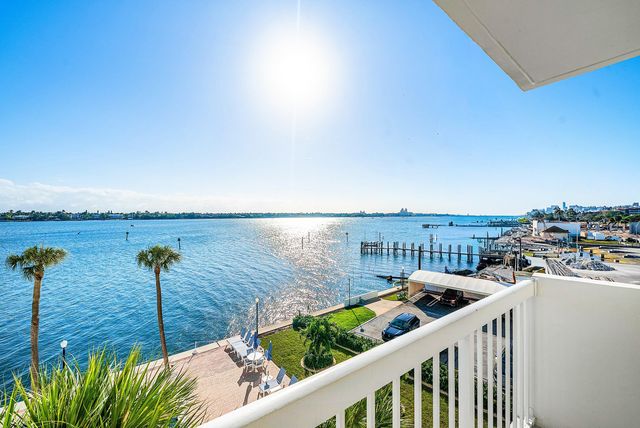 2600 N Flagler Drive 407, West Palm Beach, FL 33407