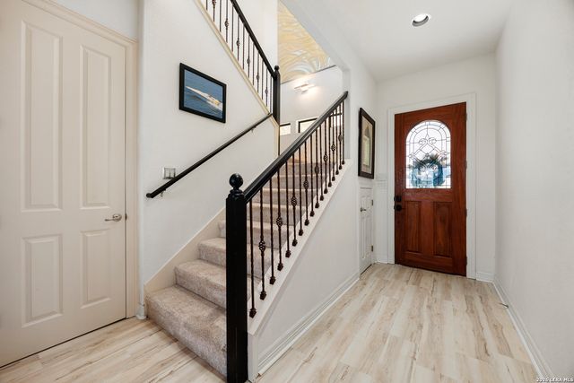 2633 LAKEVIEW DR, Canyon Lake, TX 78133