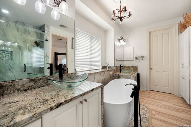 2633 LAKEVIEW DR, Canyon Lake, TX 78133