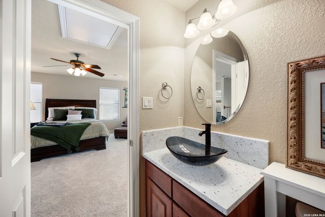 2633 LAKEVIEW DR, Canyon Lake, TX 78133