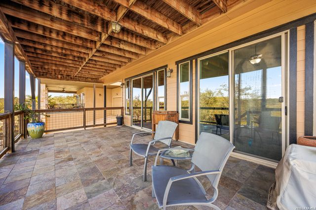 2633 LAKEVIEW DR, Canyon Lake, TX 78133