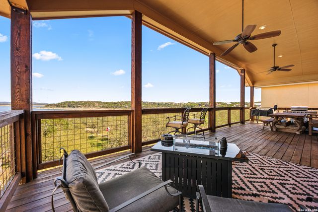 2633 LAKEVIEW DR, Canyon Lake, TX 78133