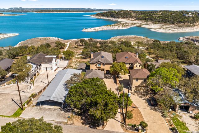 2633 LAKEVIEW DR, Canyon Lake, TX 78133