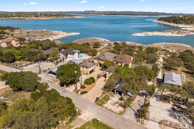 2633 LAKEVIEW DR, Canyon Lake, TX 78133