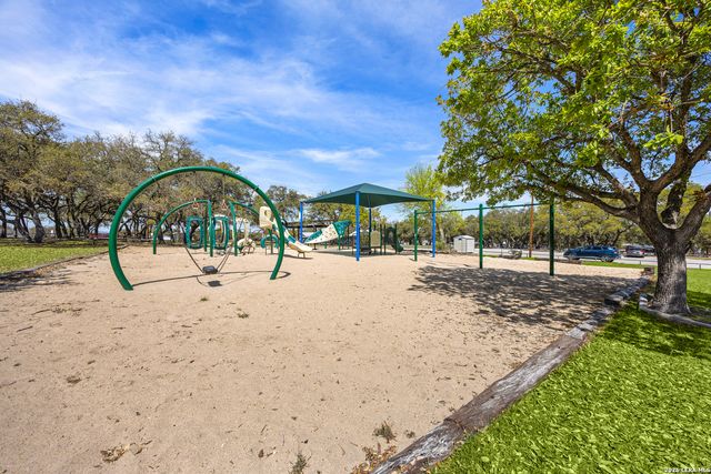 2633 LAKEVIEW DR, Canyon Lake, TX 78133