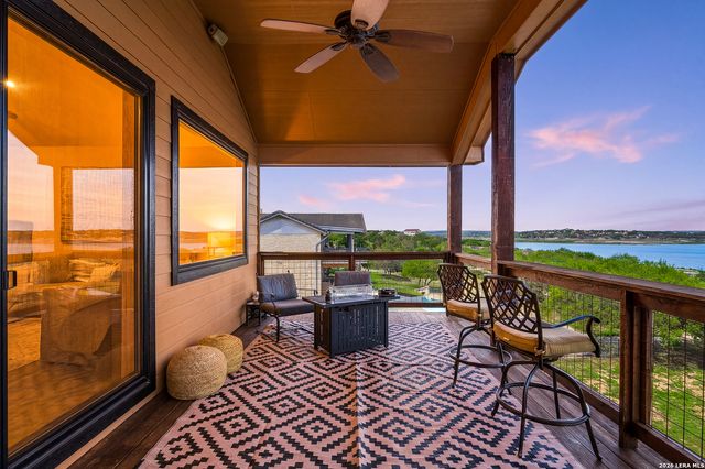 2633 LAKEVIEW DR, Canyon Lake, TX 78133