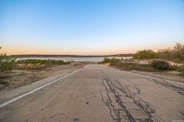 2633 LAKEVIEW DR, Canyon Lake, TX 78133