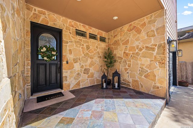 2633 LAKEVIEW DR, Canyon Lake, TX 78133