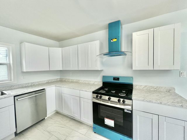 110 Hillsdale Street, Hillsdale City, MI 49242