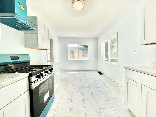 110 Hillsdale Street, Hillsdale City, MI 49242