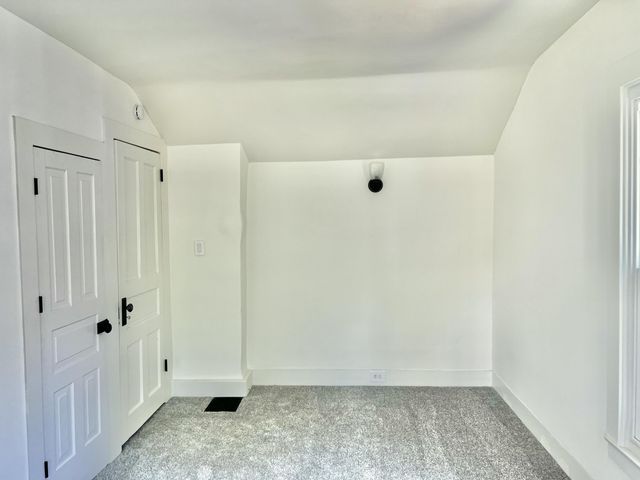 110 Hillsdale Street, Hillsdale City, MI 49242