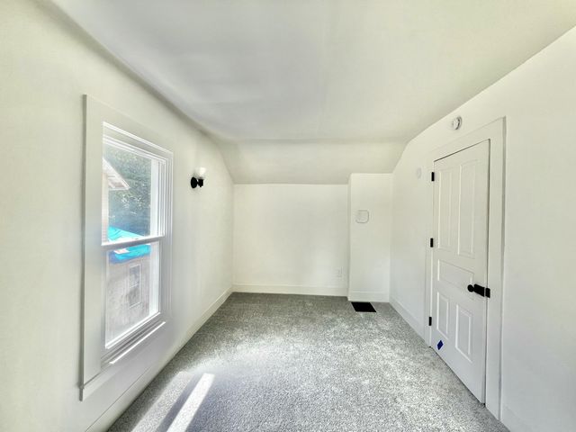 110 Hillsdale Street, Hillsdale City, MI 49242