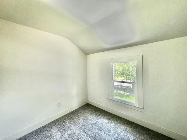 110 Hillsdale Street, Hillsdale City, MI 49242