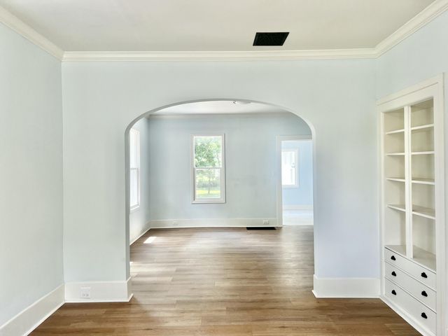 110 Hillsdale Street, Hillsdale City, MI 49242