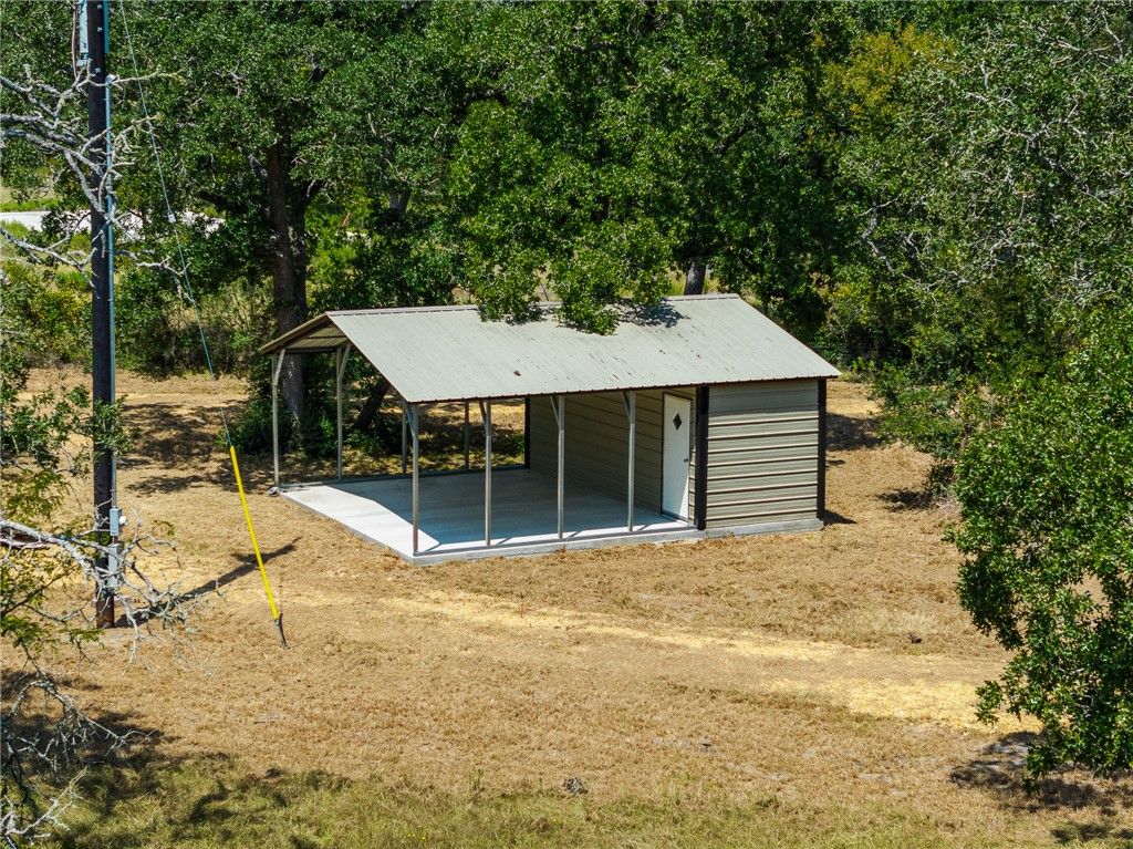 789 Quail Hollow Drive, Caldwell, TX 77836 — photo 3