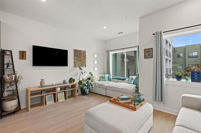 4802 S Congress Ave 411, Austin, TX 78745