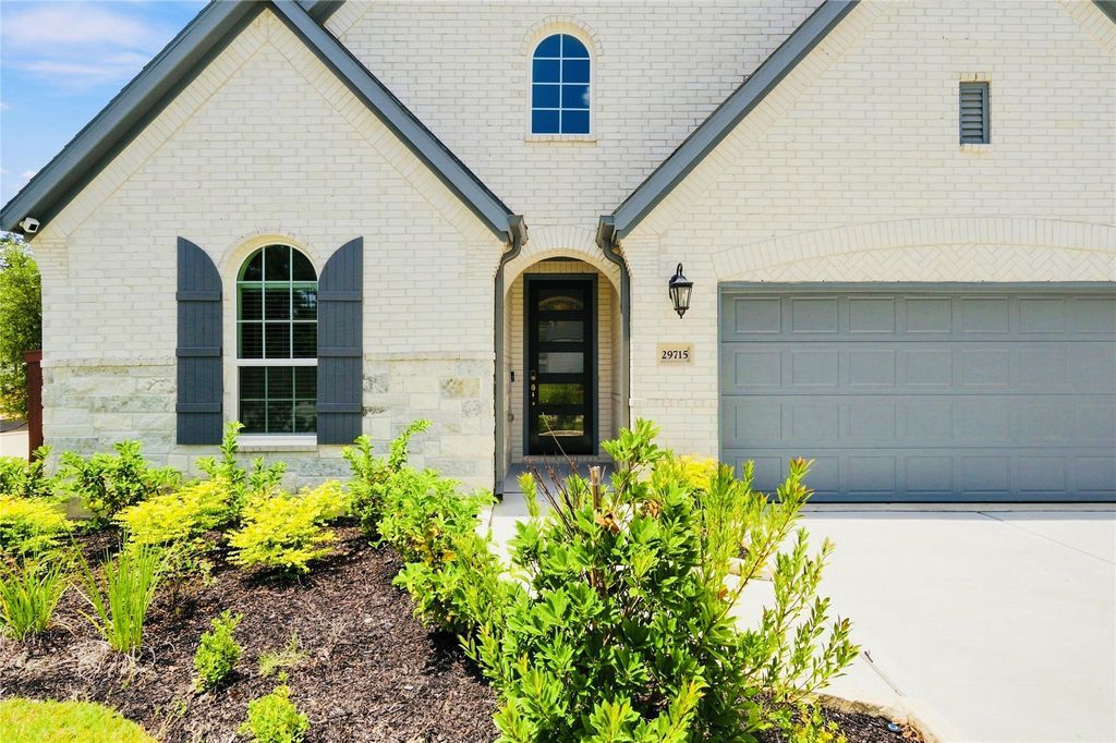 29715 Brushy Gables Drive, Magnolia, TX 77354