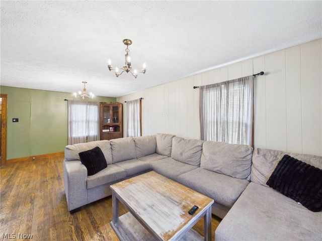 4429 12th Avenue, Parkersburg, WV 26101