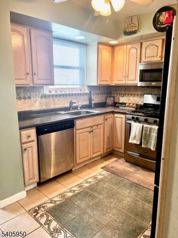 128 White Oak Ter, Belleville Twp., NJ 07109