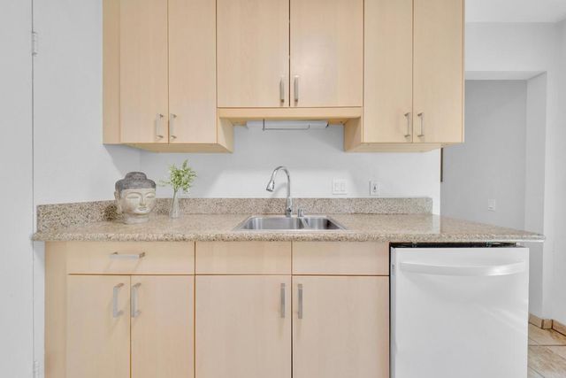 4859 Collwood B, San Diego, CA 92115