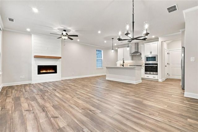 823 Stickley Oak Way, Woodstock, GA 30189