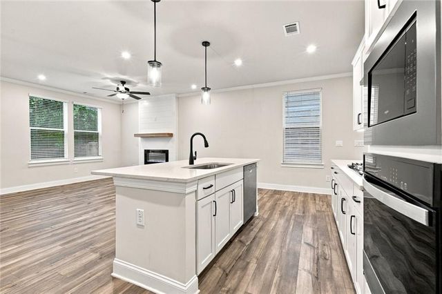 823 Stickley Oak Way, Woodstock, GA 30189
