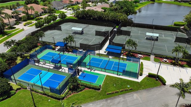 17892 Hampshire Ln, Boca Raton, FL 33498