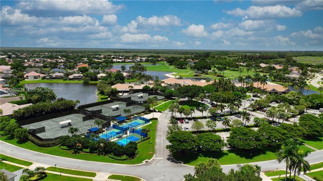 17892 Hampshire Ln, Boca Raton, FL 33498