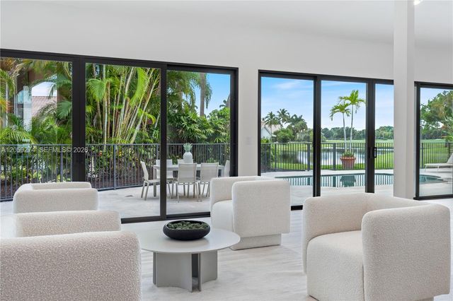17892 Hampshire Ln, Boca Raton, FL 33498