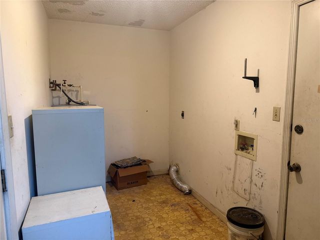 612 8TH STREET N, Dundee, FL 33838