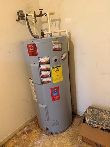 612 8TH STREET N, Dundee, FL 33838