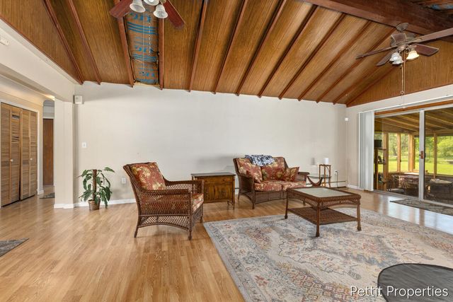 230 Creekview Drive, Battle Creek, MI 49037