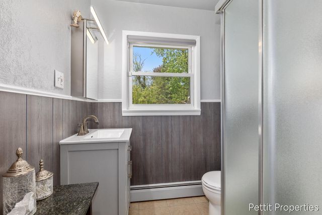230 Creekview Drive, Battle Creek, MI 49037