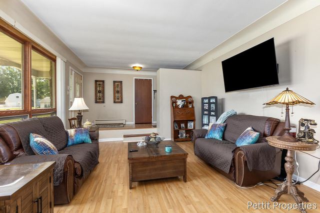 230 Creekview Drive, Battle Creek, MI 49037