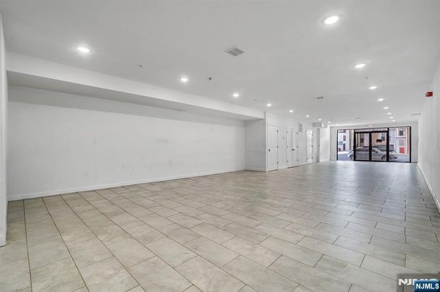 420 18th Avenue, Newark, NJ 07108