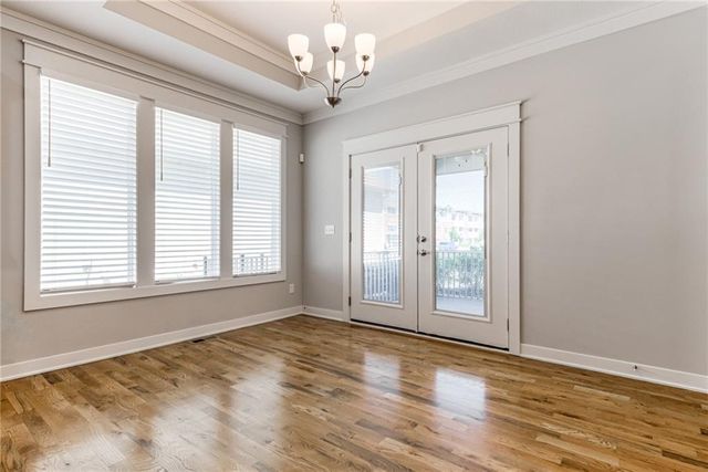 8141 N Farley Avenue, Kansas City, MO 64158