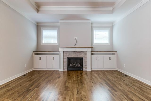 8141 N Farley Avenue, Kansas City, MO 64158