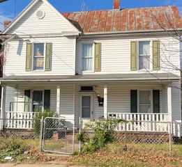 1010 Jamison AVE, Roanoke, VA 24013