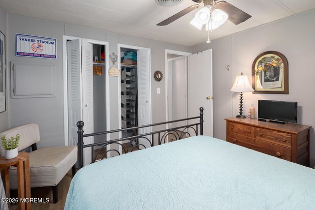 3 Warner Way, Toms River, NJ 08755