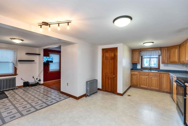 6 Buck Street, Nashua, NH 03060