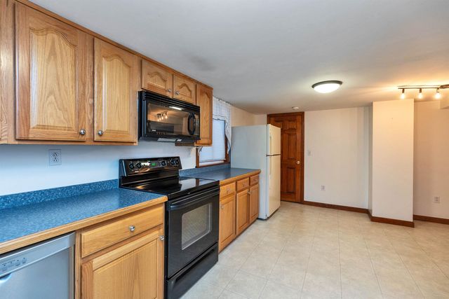 6 Buck Street, Nashua, NH 03060