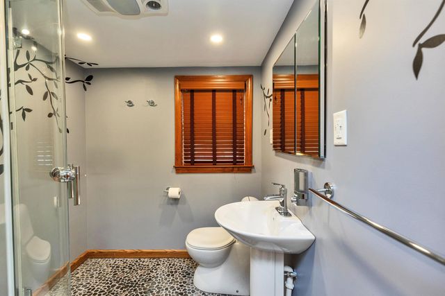 6 Buck Street, Nashua, NH 03060